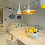 House Maxim